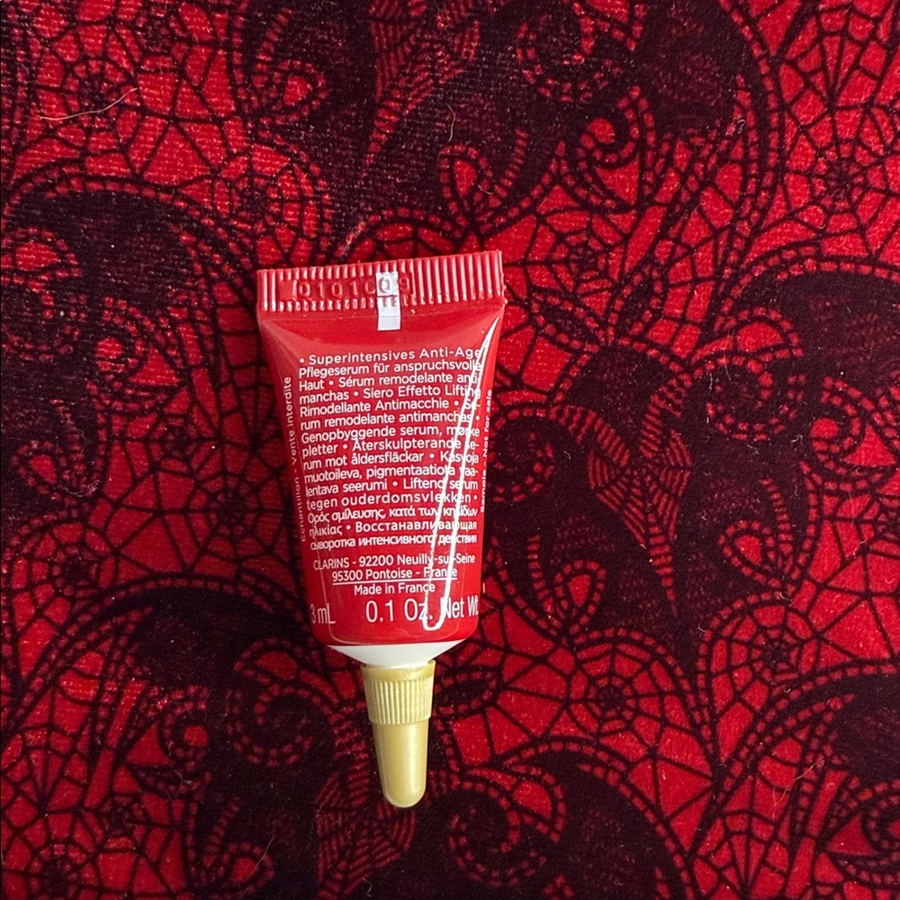 Ipsy Red & Black Patterned Cometic Bundle - Picture 4 of 9